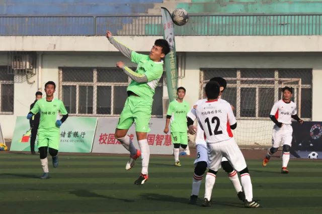 福登进球结束联赛零进球状态，曼城暂时领先伊镇